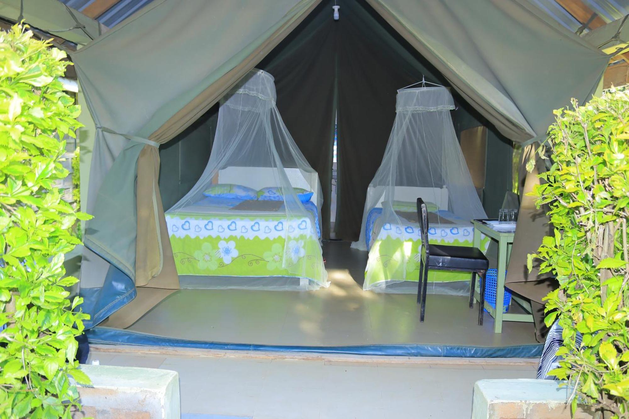 מלון Ololaimutiek Rhino Tourist Camp מראה חיצוני תמונה