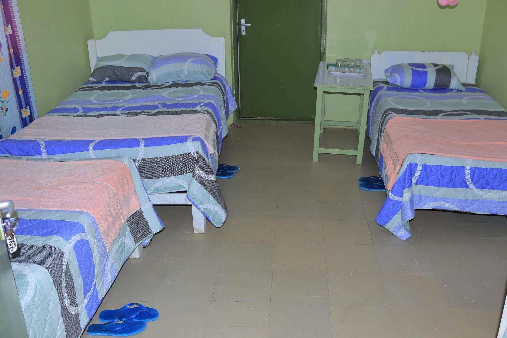 מלון Ololaimutiek Rhino Tourist Camp מראה חיצוני תמונה