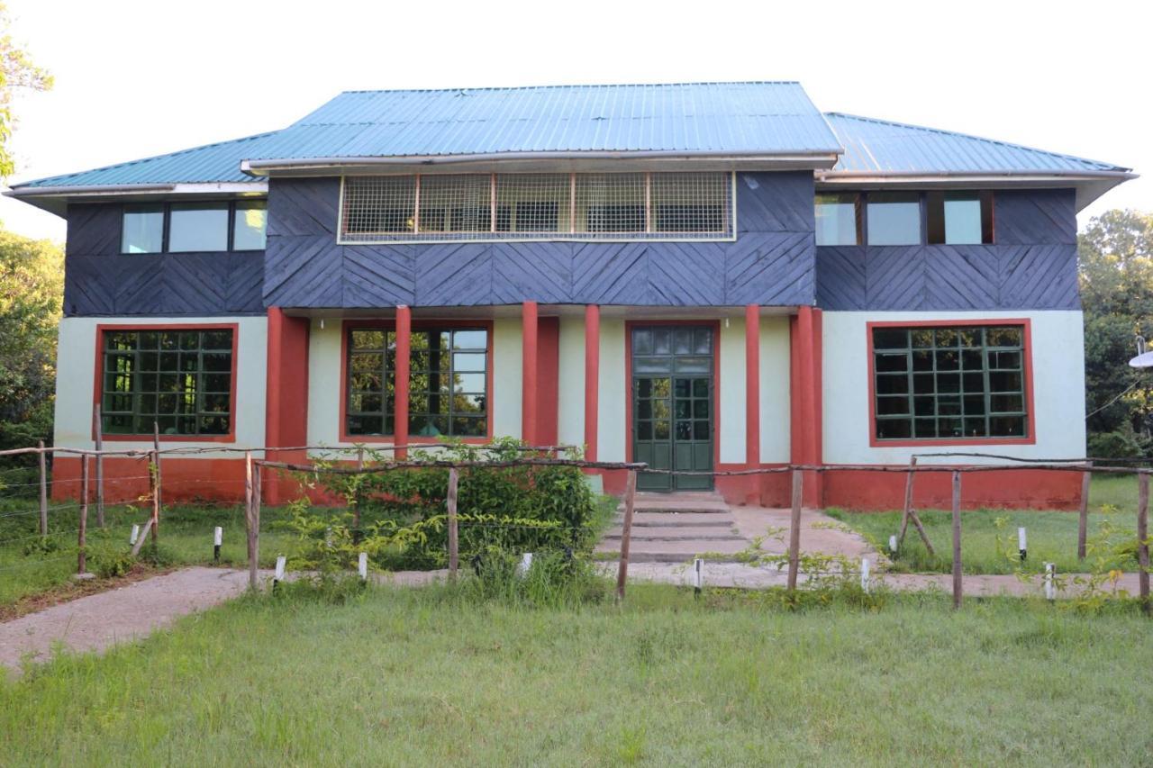 מלון Ololaimutiek Rhino Tourist Camp מראה חיצוני תמונה